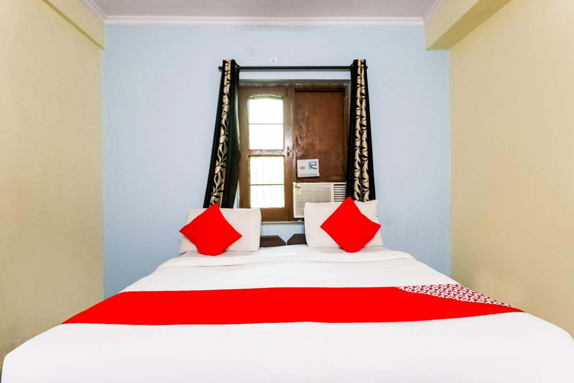 Hotel O Maurya Residency Гургаон Экстерьер фото