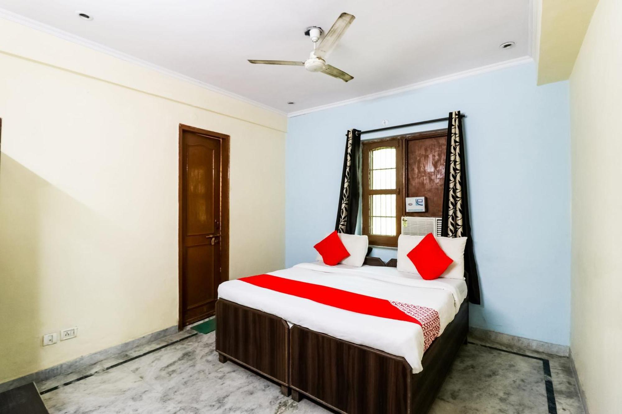Hotel O Maurya Residency Гургаон Экстерьер фото