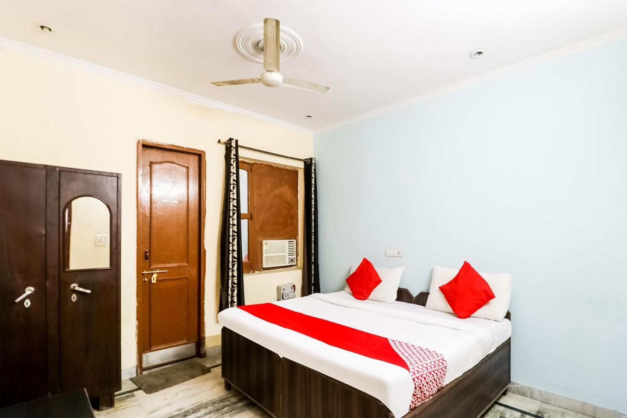 Hotel O Maurya Residency Гургаон Экстерьер фото